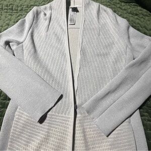 Lorena Antoniazzi grey and beige cardigan sweater long sleeve size small size 42